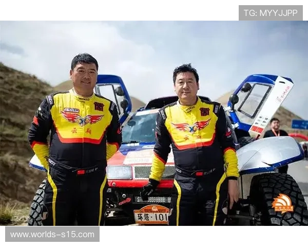 赛事奖项在闭幕式上颁发，获奖车手获表彰