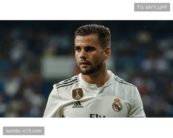 更衣室领袖:纳乔在皇马训练中召集年轻后卫进行交流 更衣室领袖:纳乔在皇马训练中召集年轻后卫进行交流